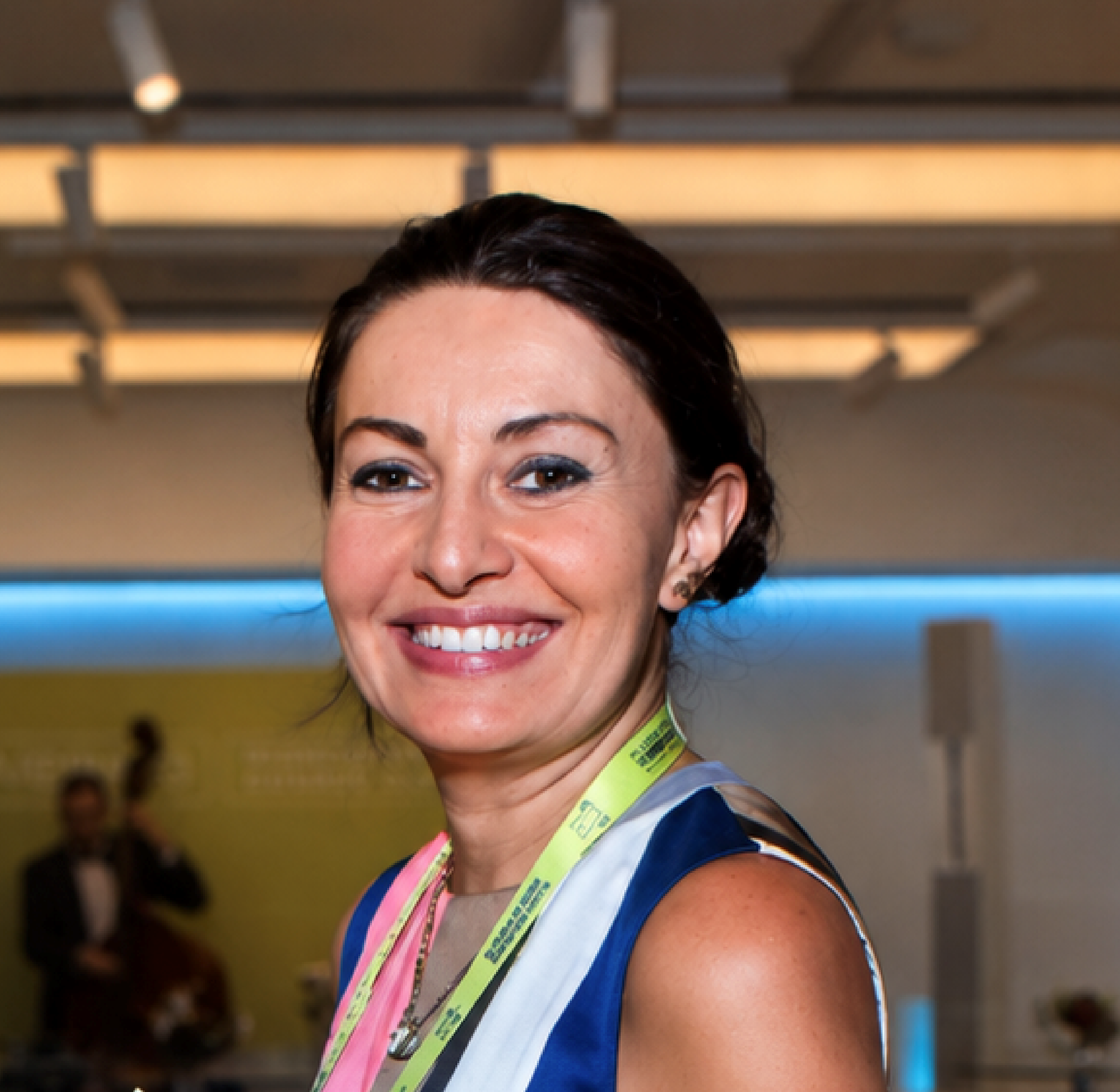 Nazli Ozdemir  - Gulsine